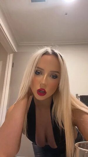 Courtney B Nude Leaked Photo #71
