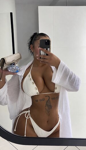 Courtney cassidy leaked photo #7