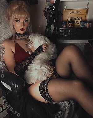 Crazy Badgirl Nude Leaked Photo #53