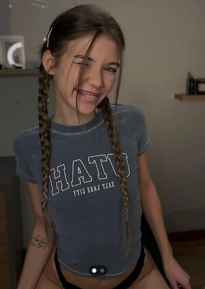 crazycutelina leaked photo #24