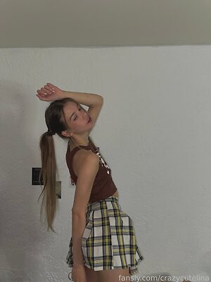 crazycutelina leaked photo #43
