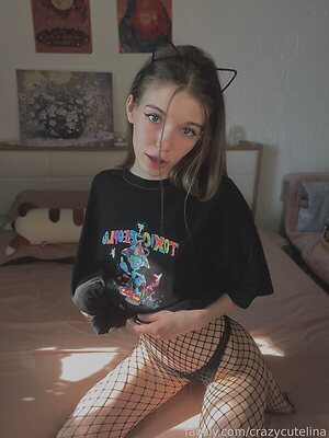 crazycutelina leaked photo #94