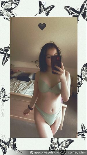 Crazyfreya Nude Leaked Photo #3