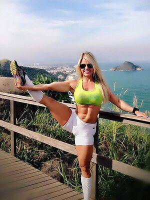 Cristianne Menezes Moliterno leaked photo #2