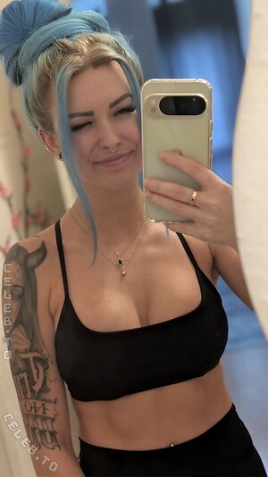 crx_lady Nude Leaked Photo #2