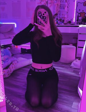 crystalmarykitty photo