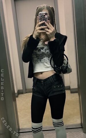 crystalmarykitty photo