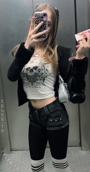 crystalmarykitty photo