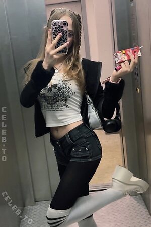 crystalmarykitty photo