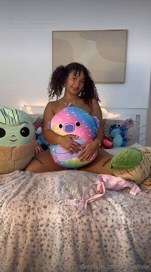 Curlybeanraver leaked photo #11