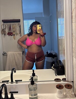 CurlyWurdy leaked photo #5