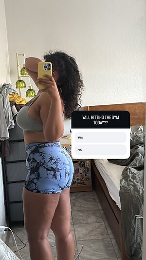 CurlyWurdy leaked photo #28