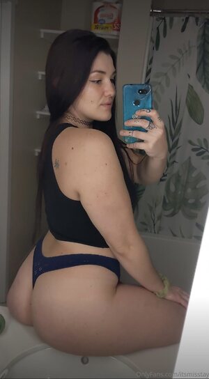 curvyjassy itsmisstay leaked photo #11
