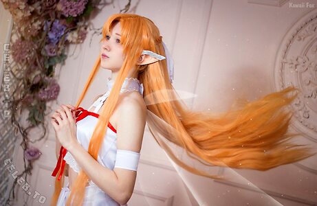 Cute Foxy Feet Nude Leaked Photo #15