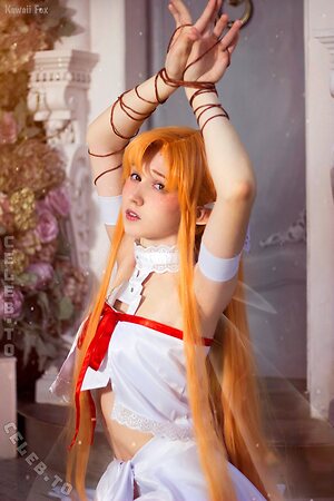 Cute Foxy Feet Nude Leaked Photo #16