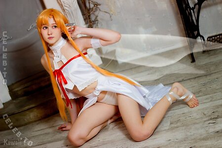 Cute Foxy Feet Nude Leaked Photo #34