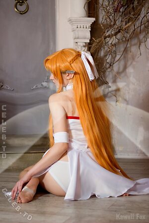 Cute Foxy Feet Nude Leaked Photo #37