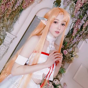 Cute Foxy Feet Nude Leaked Photo #49