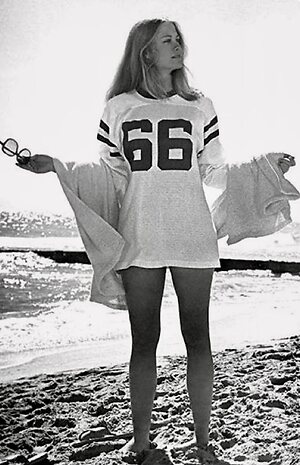 Cybill Shepherd leaked photo #2