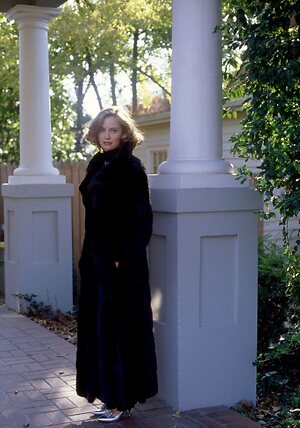 Cybill Shepherd leaked photo #10