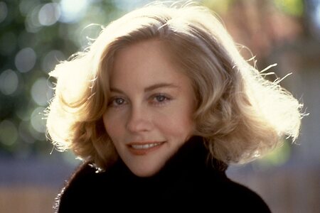 Cybill Shepherd Nude Leaked Photo #22