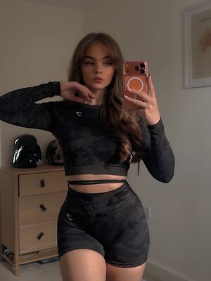 Cydney leaked photo #4