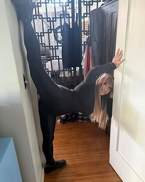 Cynthia Rothrock leaked photo #8