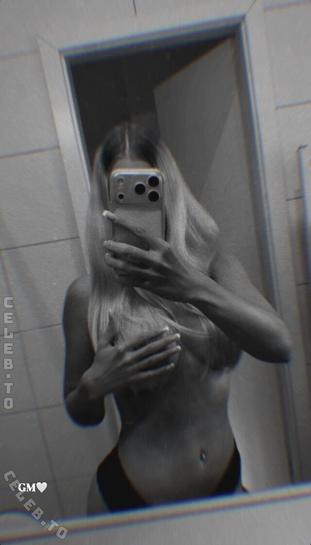 Sophie Schumann leaked photos