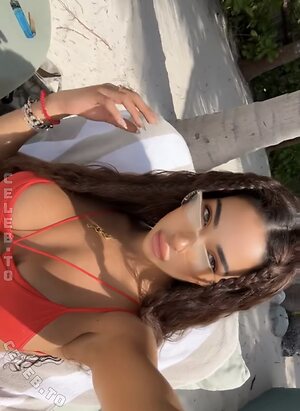 Dadou Nude Leaked Photo #5