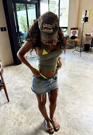 Dadou Nude Leaked Photo #24