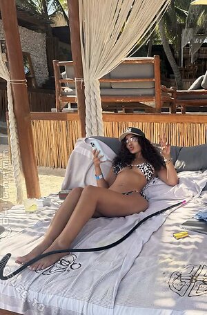 Dadou Nude Leaked Photo #40