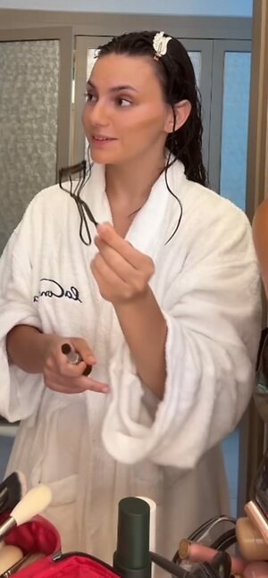 Dafne Keen leaked photo #68
