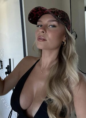 Dagi Bee Nude Leaked Photo #25