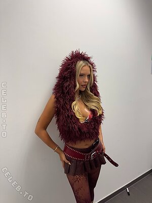Dagi Bee photo