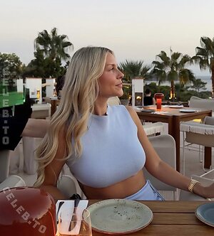 Dagi Bee photo
