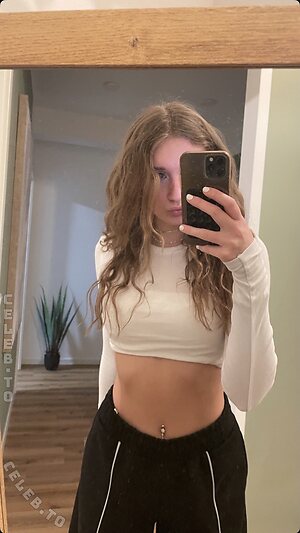 Daiiisy Nude Leaked Photo #6