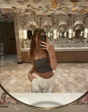 Daiiisy Nude Leaked Photo #64