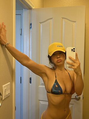 Daisy B leaked photo #9