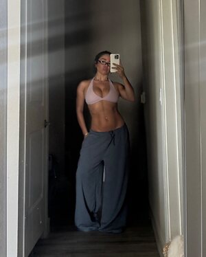 Daisy B leaked photo #33