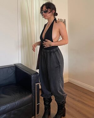 Daisy B leaked photo #74