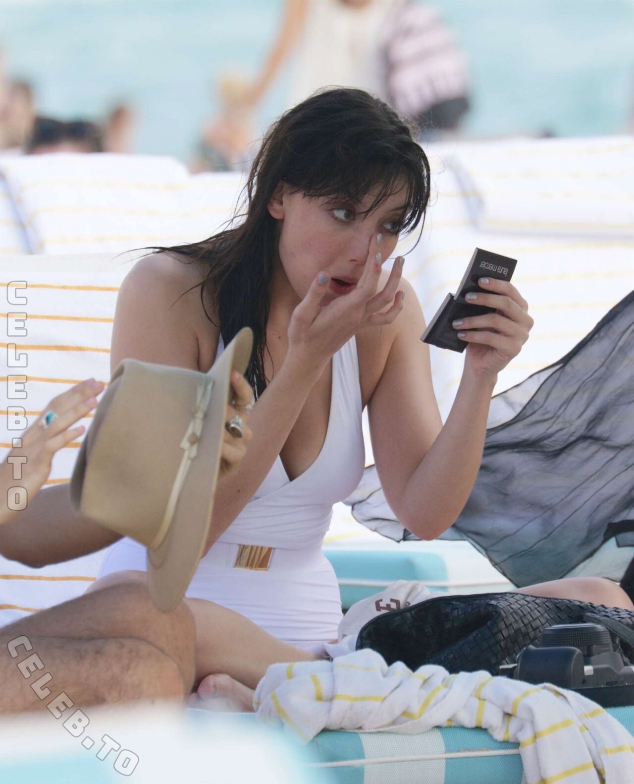 Daisy Lowe photo