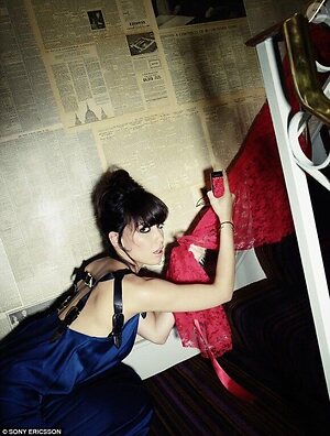 Daisy Lowe leaked photo #360