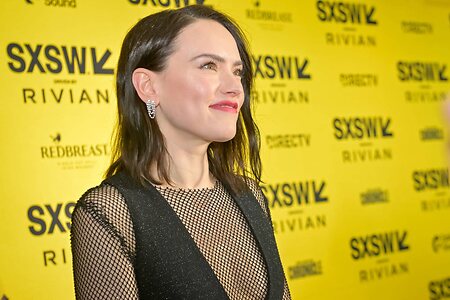 Daisy Ridley leaked photo #76