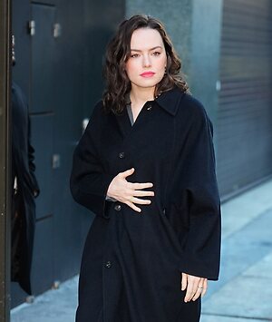 Daisy Ridley leaked photo #226