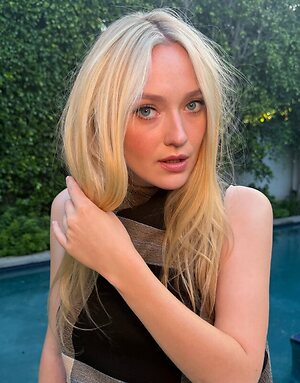Dakota Fanning leaked photo #4
