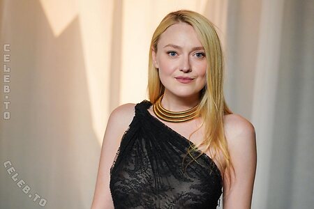 Dakota Fanning leaked photo #102