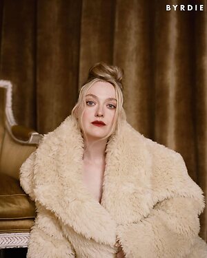 Dakota Fanning leaked photo #196