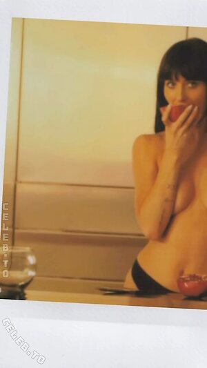 Dakota Johnson Nude Leaked Photo #39