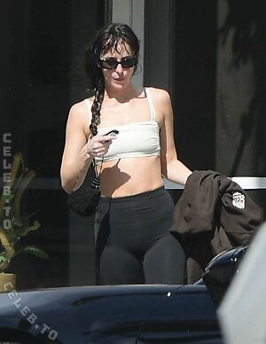 Dakota Johnson photo