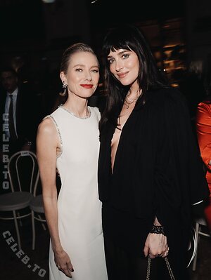 Dakota Johnson leaked photo #212